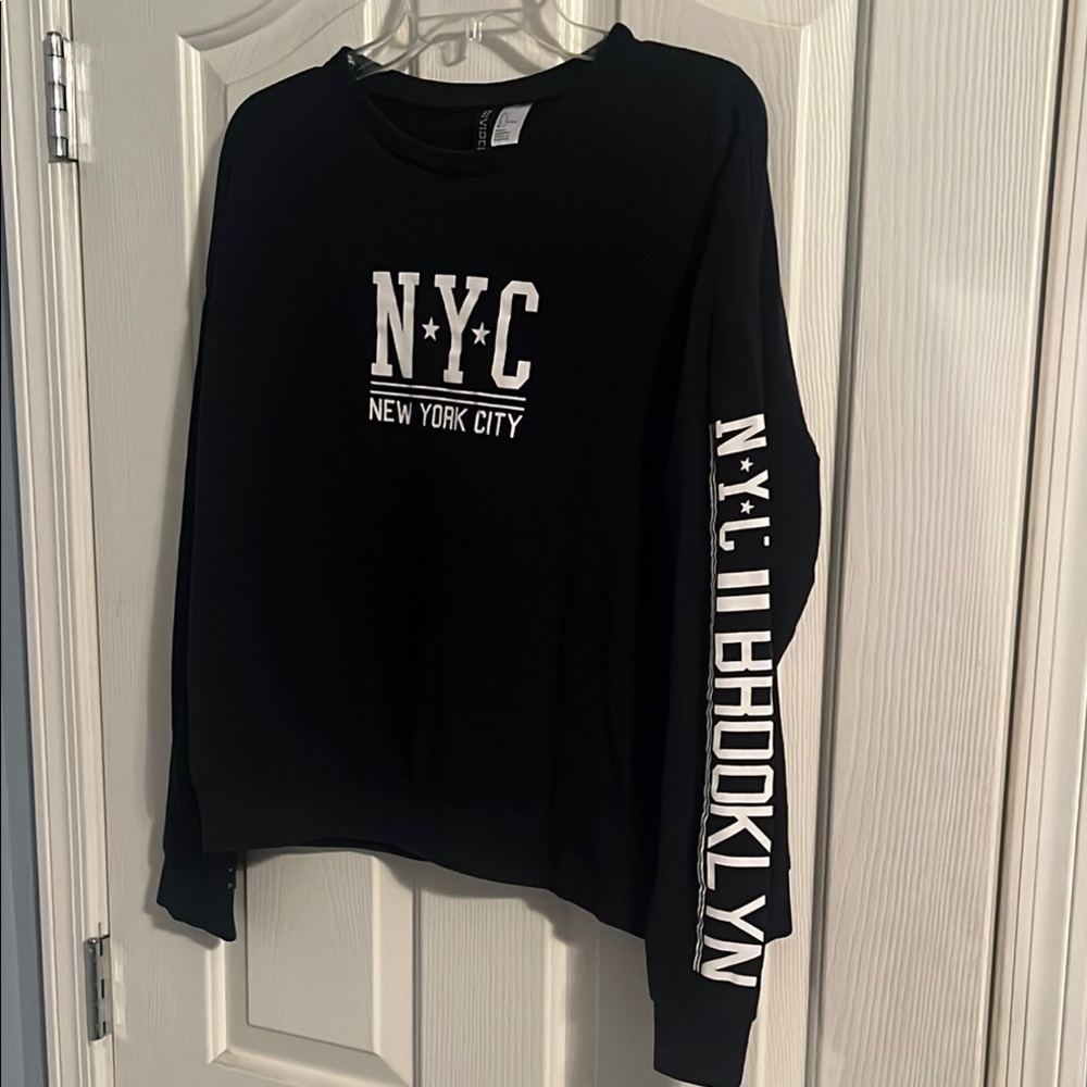 H&M Black Sweatshirt